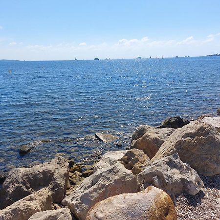 Villa Maupassant Bord De Mer Cannes Bagian luar foto