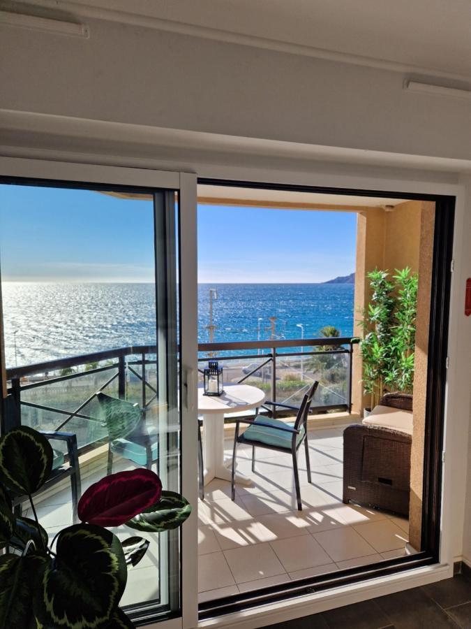 Villa Maupassant Bord De Mer Cannes Bagian luar foto